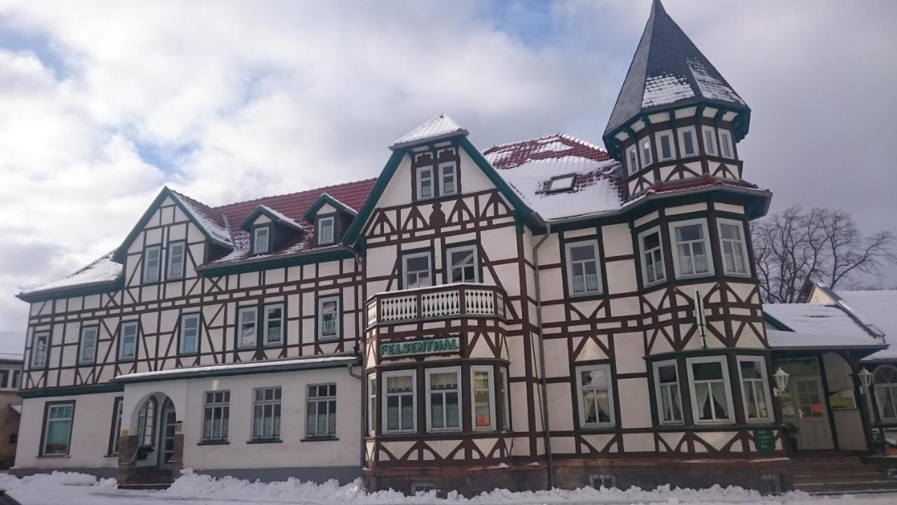 Gaststaette Und Pension Felsenthal Tabarz Bagian luar foto