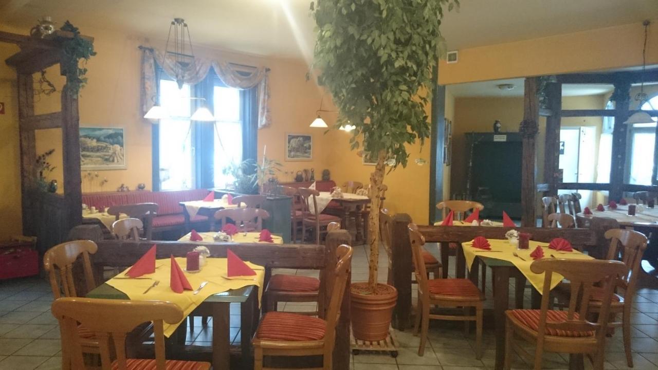 Gaststaette Und Pension Felsenthal Tabarz Bagian luar foto