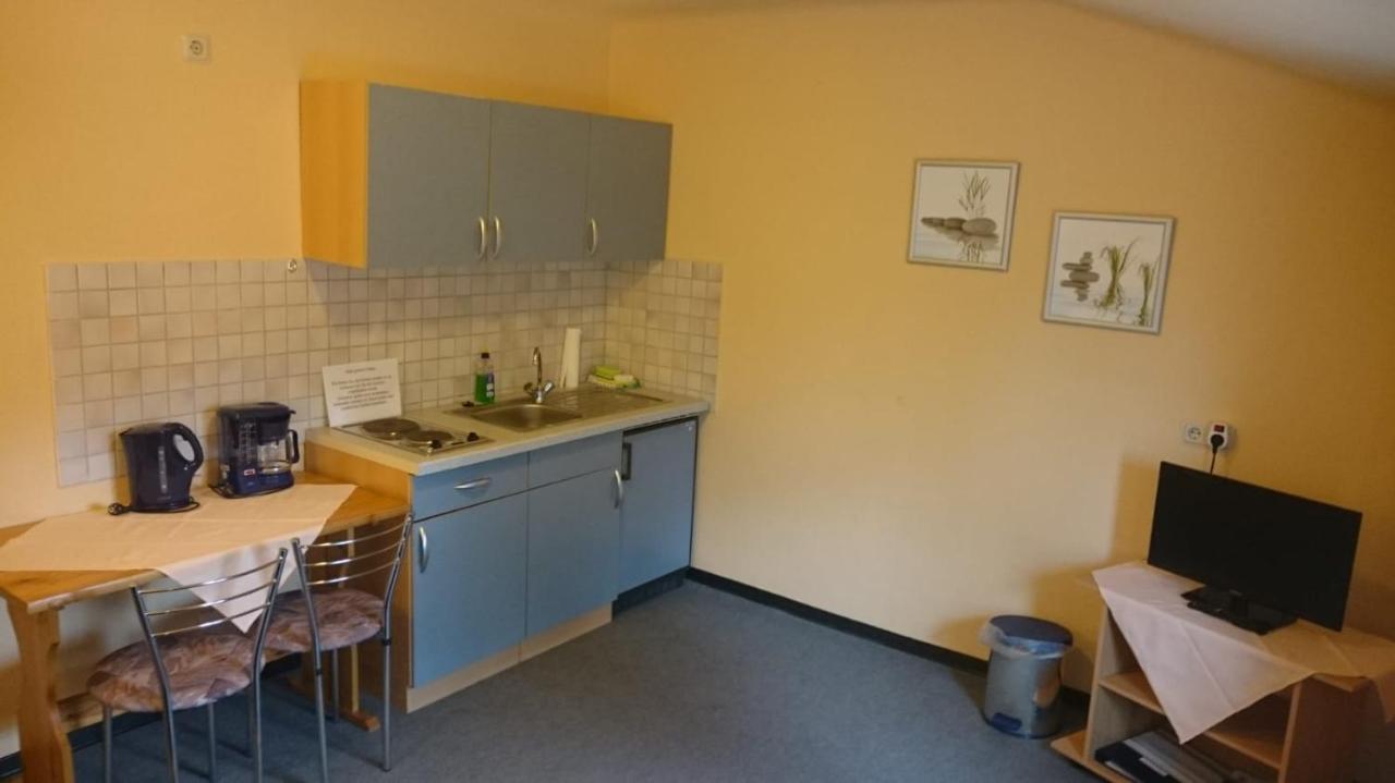 Gaststaette Und Pension Felsenthal Tabarz Bagian luar foto