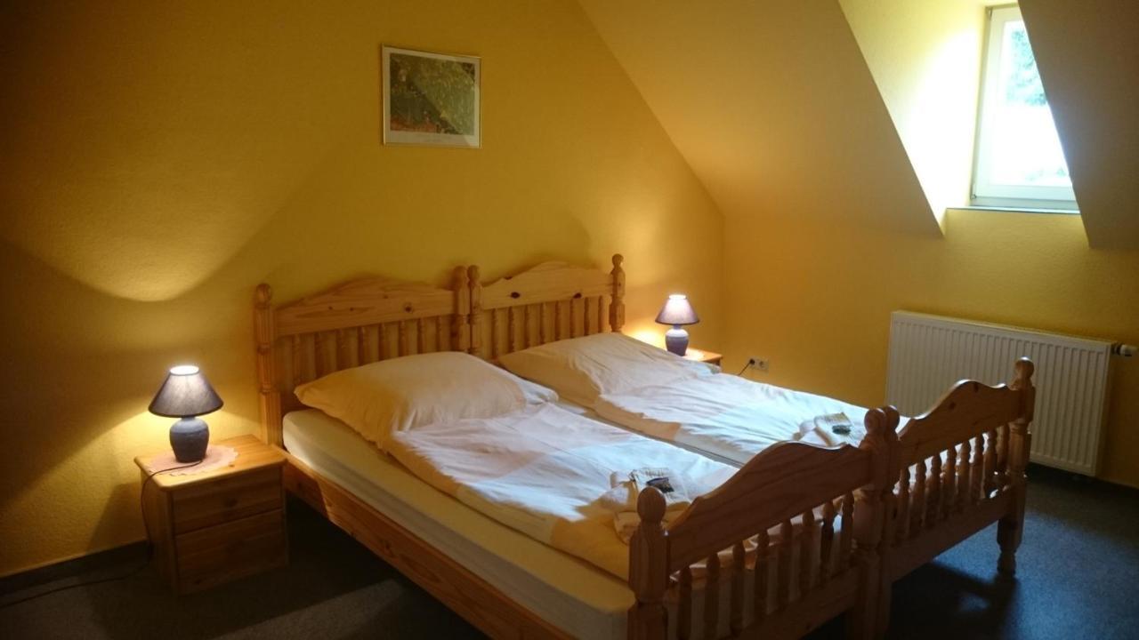 Gaststaette Und Pension Felsenthal Tabarz Bagian luar foto